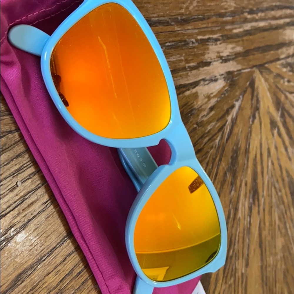 Oakley Frogskin-Youth or petite adult